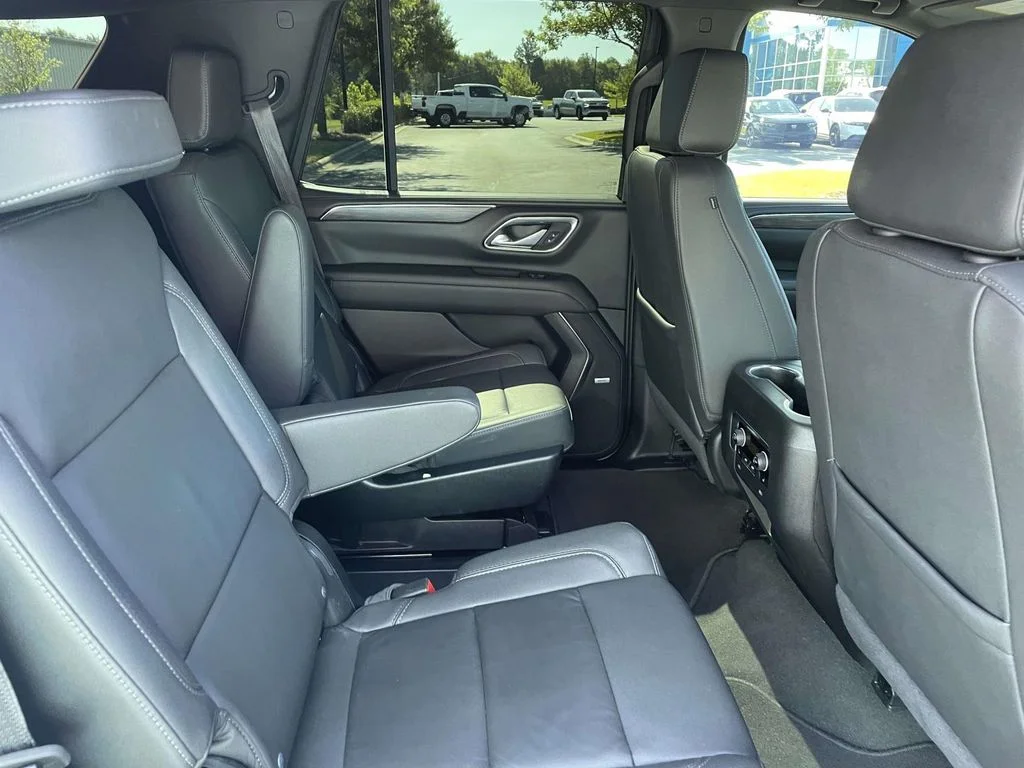 Used 2024 Summit White Chevrolet Z71 image 11