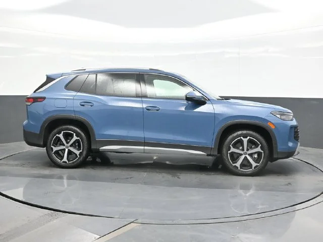 Certified Used 2026 Blue Volkswagen SE image 8
