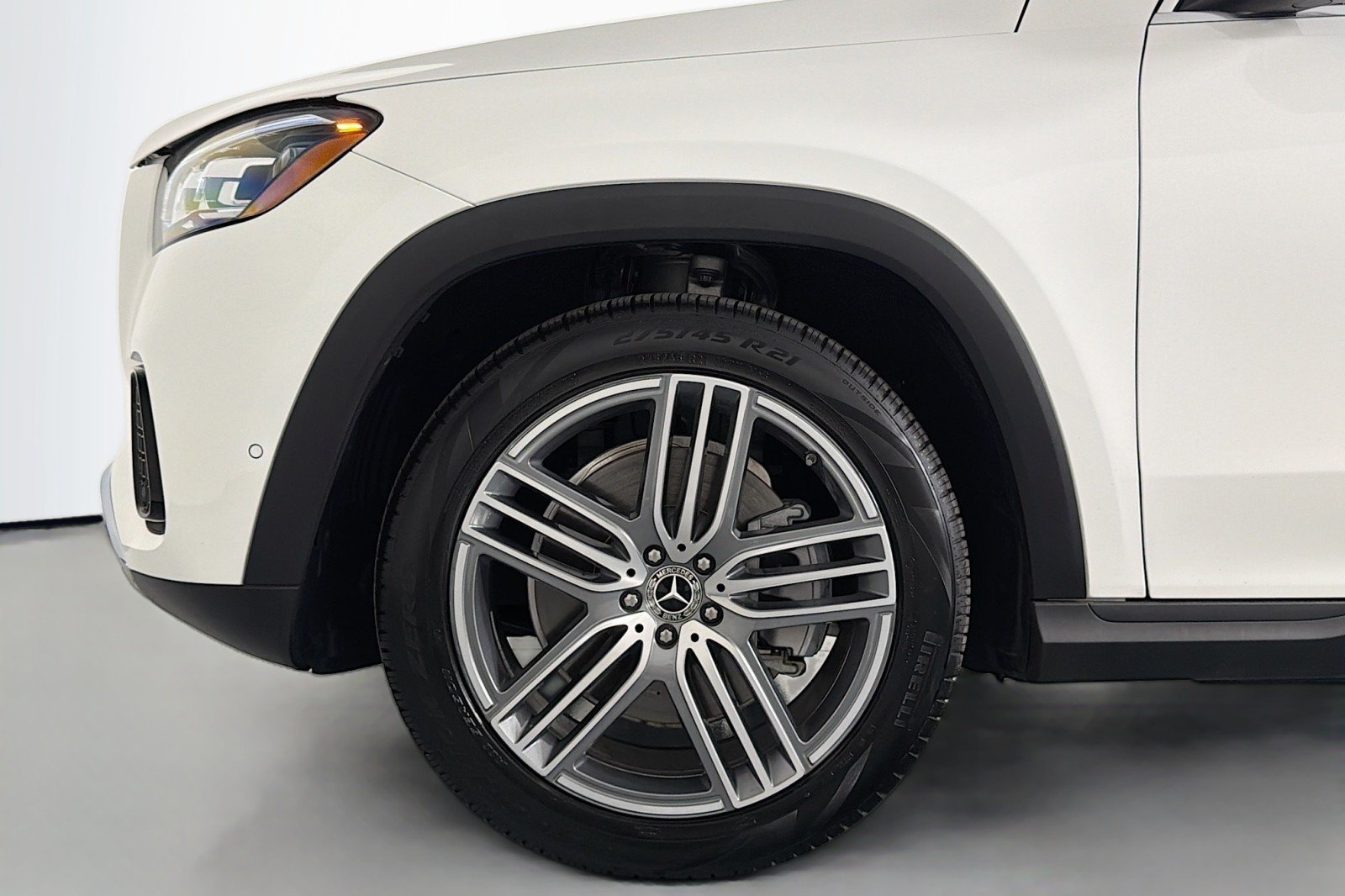 Certified Used 2024 Polar White Mercedes-Benz 450 image 12