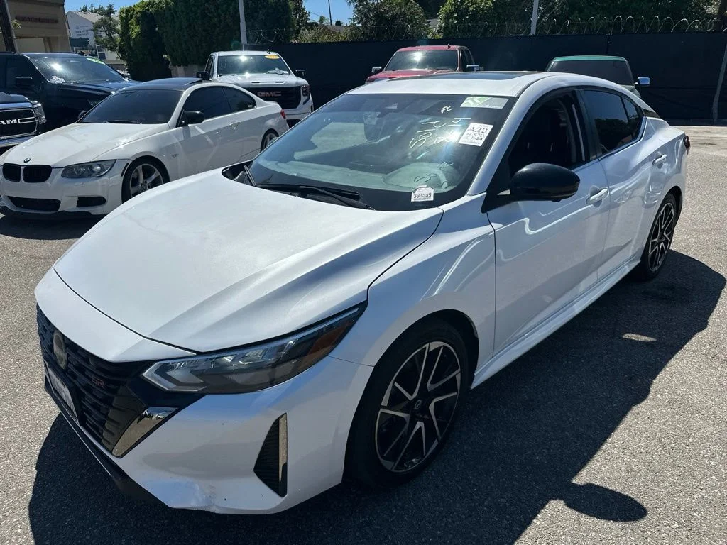Used 2024 White Nissan SR image 3