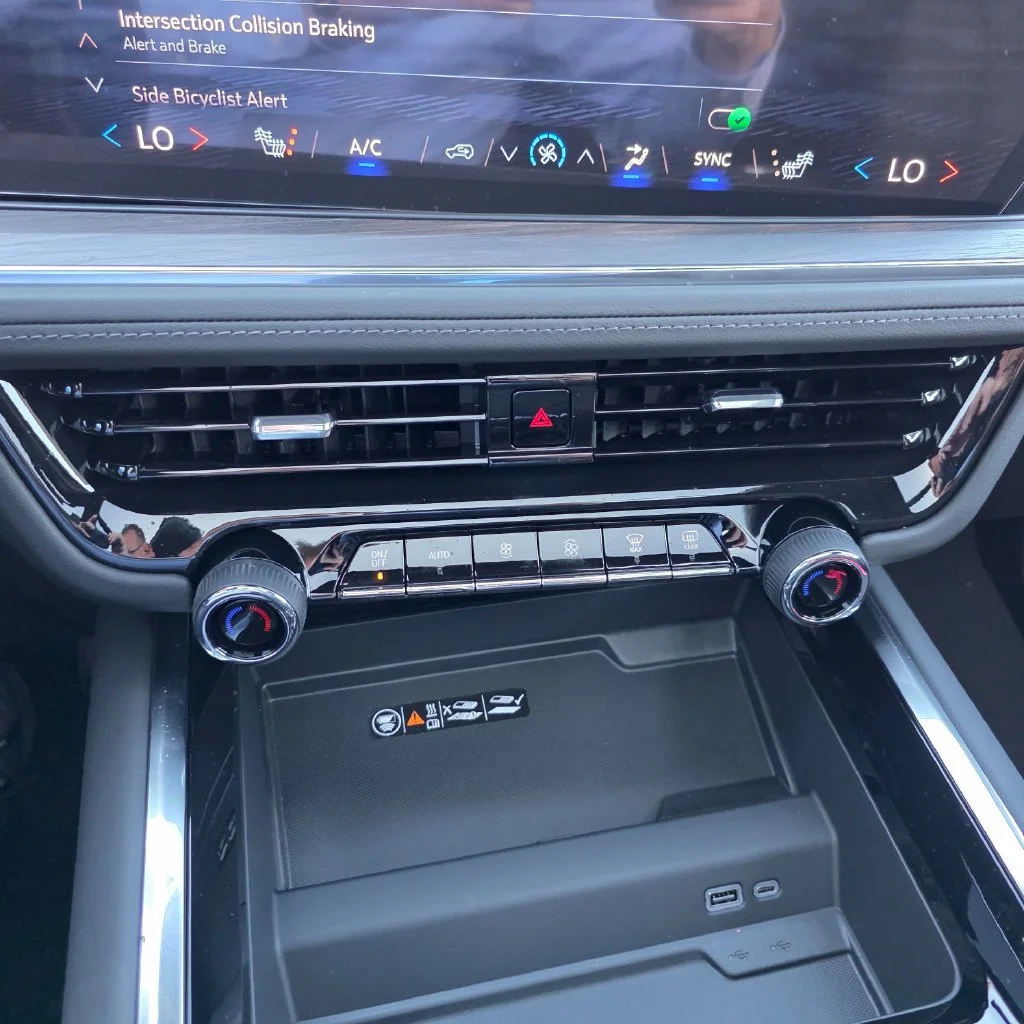 2027 Chevrolet Tahoe Z71 - Photo 15