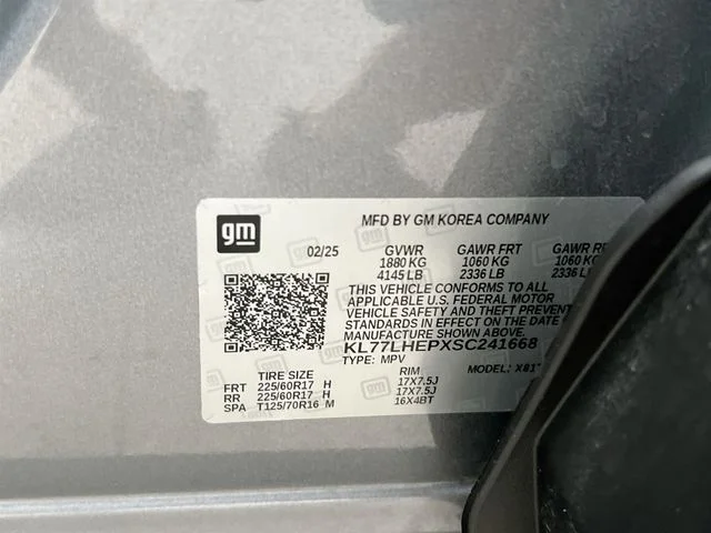 Certified Used 2025 Gray Chevrolet LT image 40