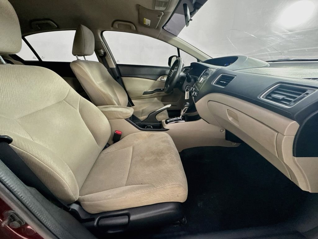 Used 2013 Crimson Pearl Honda LX image 29