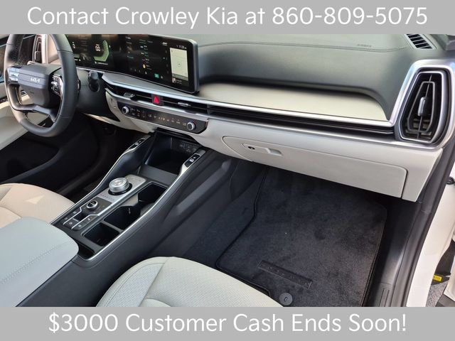 New 2026 Snow White Pearl Kia EX image 29