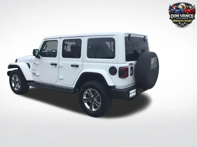 Used 2022 White Jeep Unlimited Sahara image 3