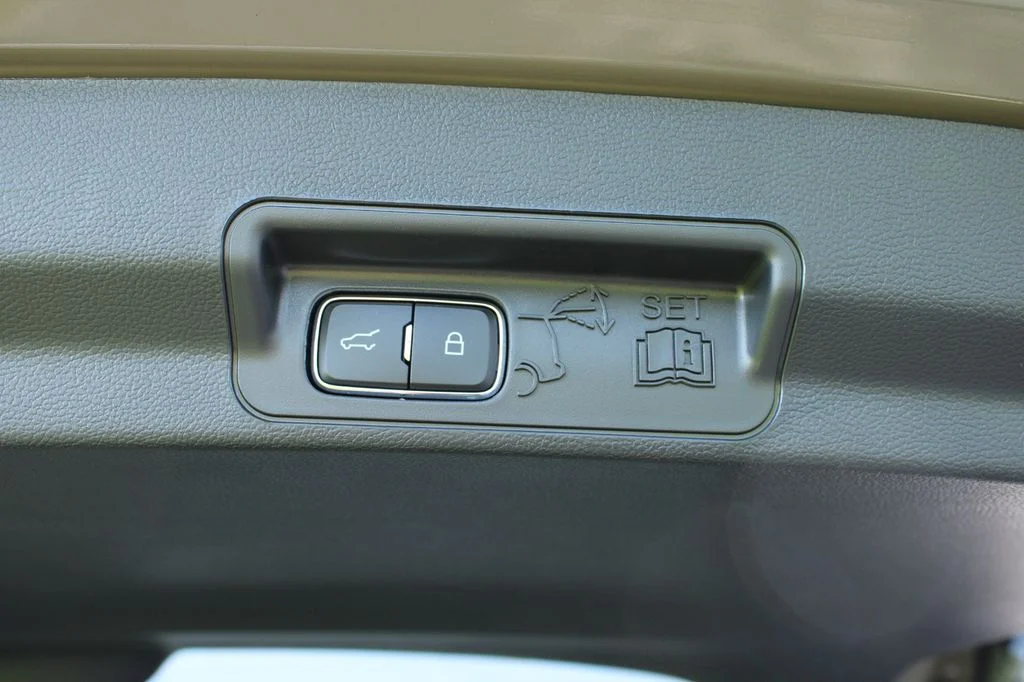 New 2026 Marsh Gray Ford Tremor® image 14