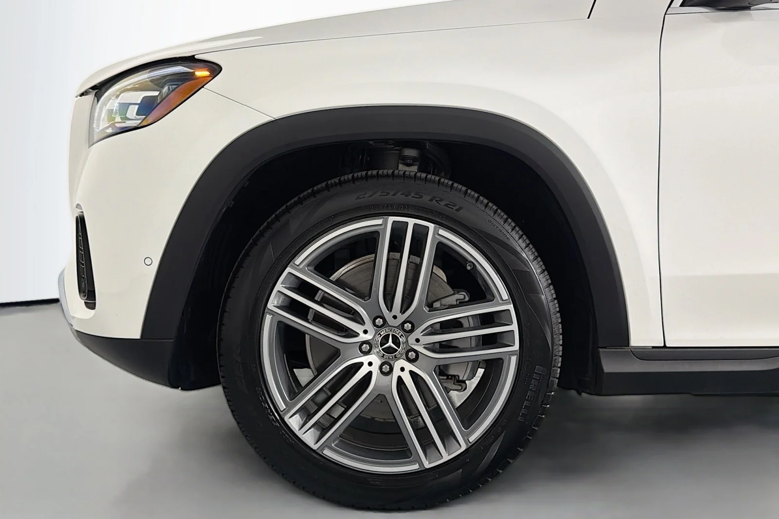 Certified Used 2024 Polar White Mercedes-Benz GLS 450 image 11