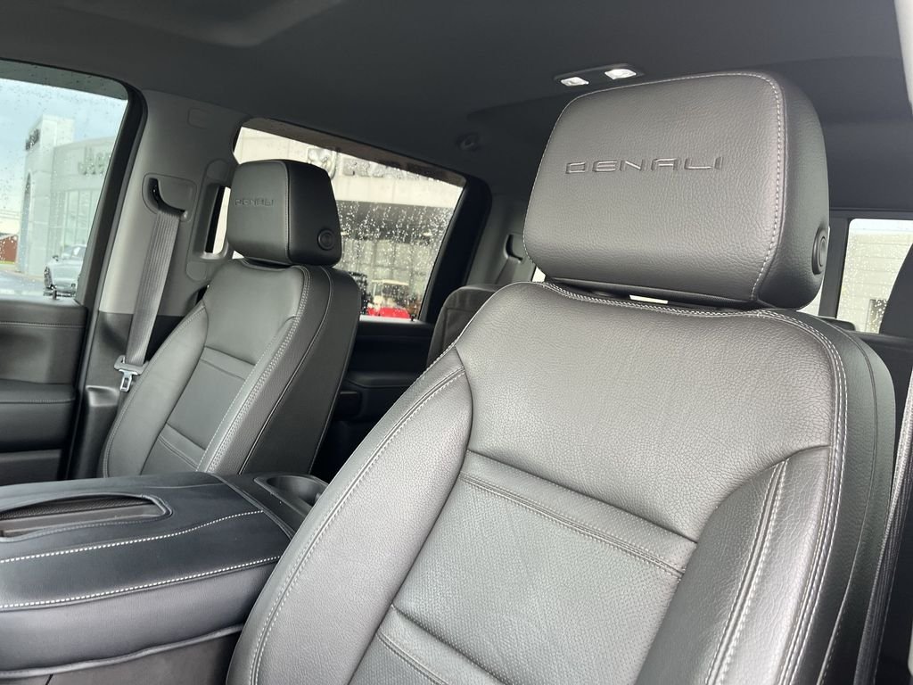 Used 2022 Blue GMC Denali image 11