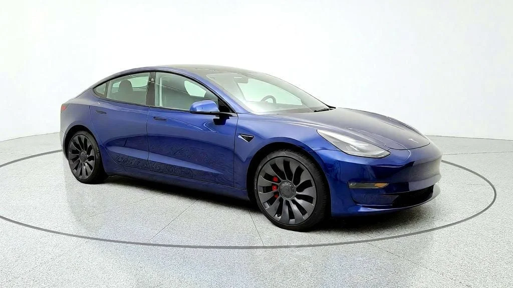 Used 2022 Deep Blue Metallic Tesla Performance AWD image 3