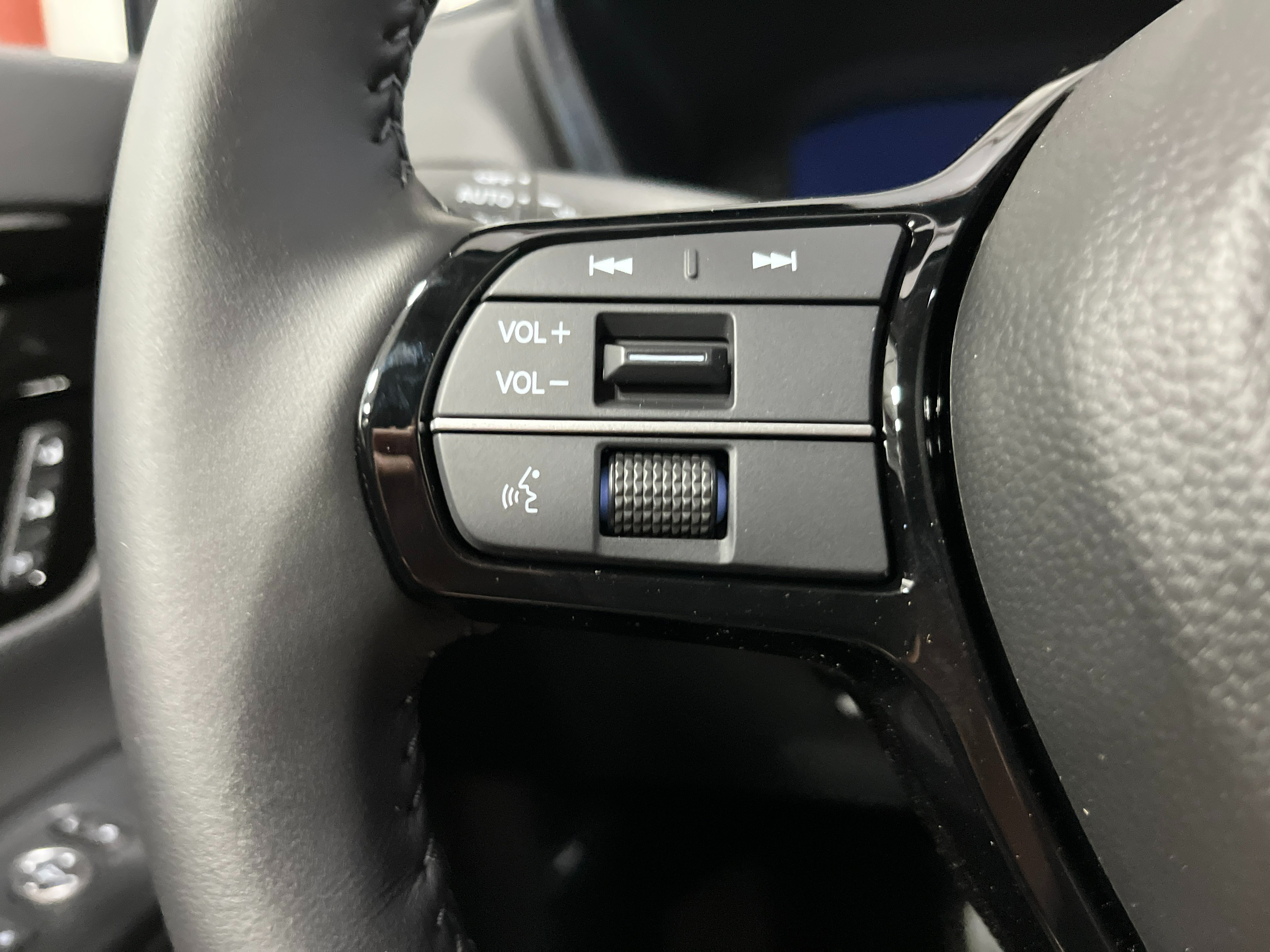 New 2026 Meteorite Gray Metallic Honda EX-L image 15