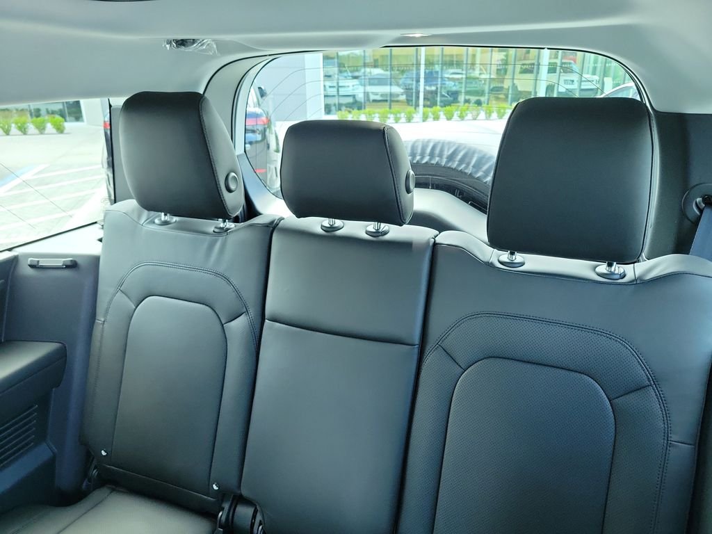 New 2026 Fuji White Land Rover S image 14