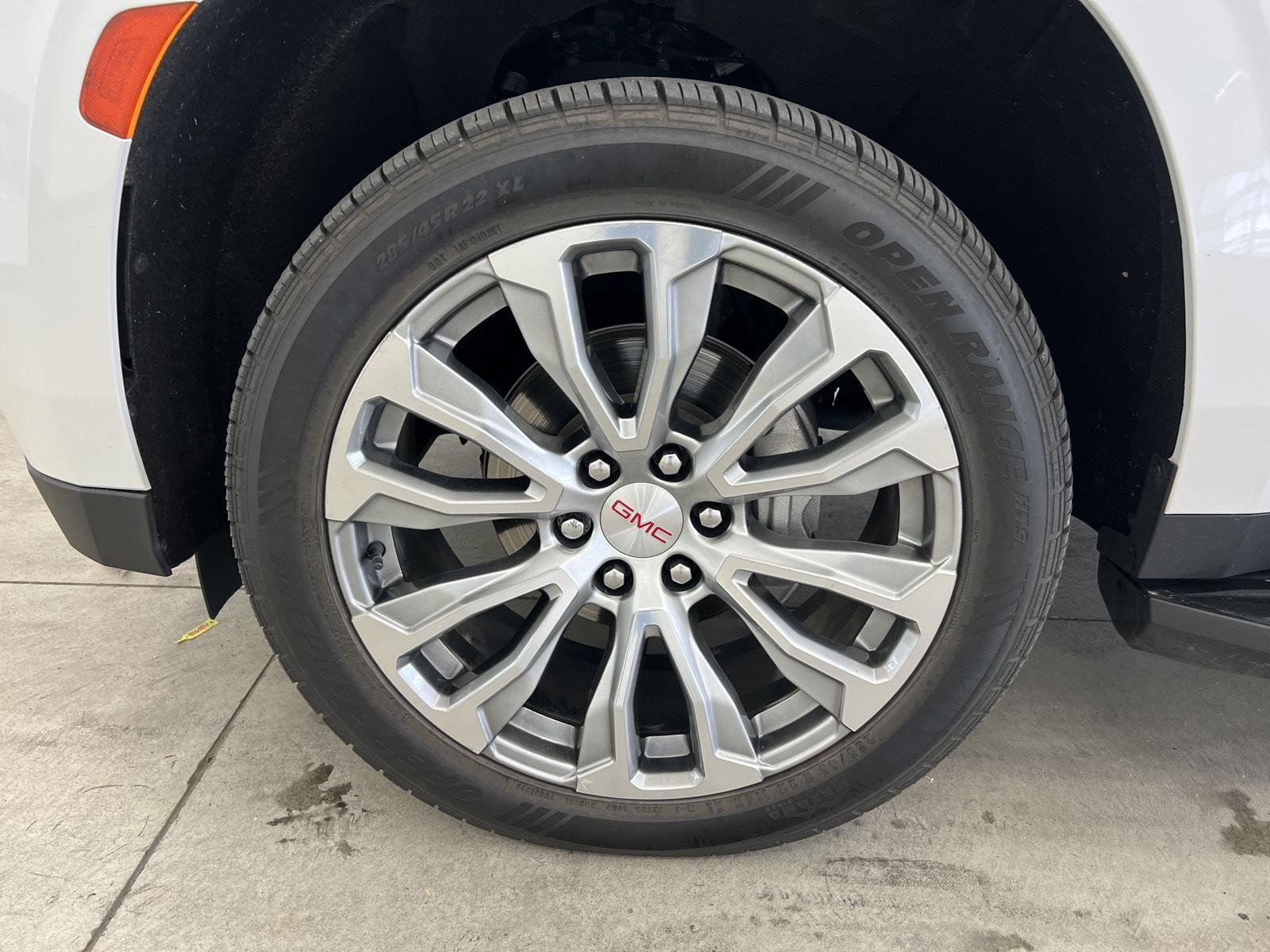 2023 GMC Yukon Denali - Photo 7