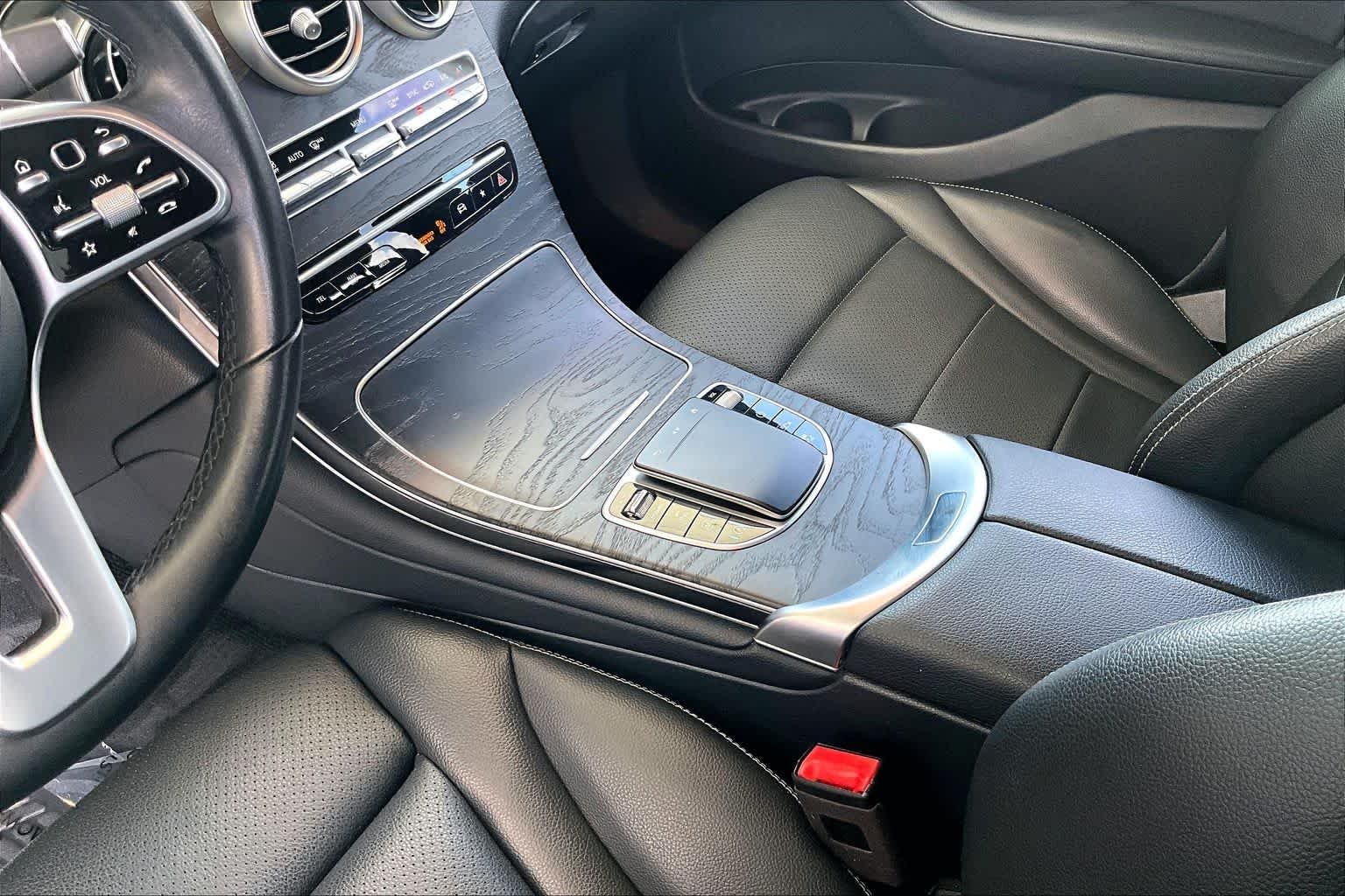 Used 2022 Black Mercedes-Benz GLC 300 image 15