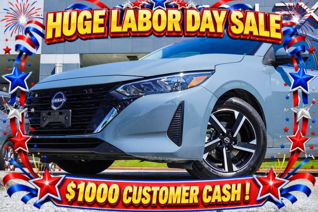 Used 2025 Gray Nissan SV image 2