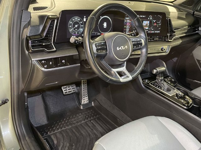 Used 2023 Green Kia X-Pro Prestige image 4