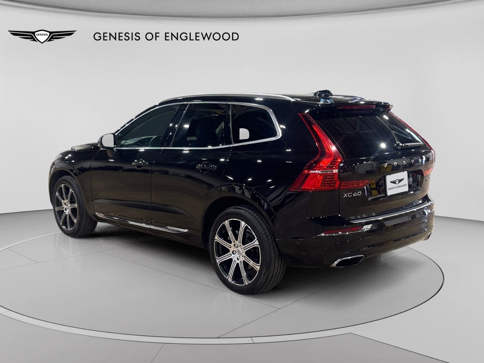 Used 2018 Black Volvo T6 Inscription image 9