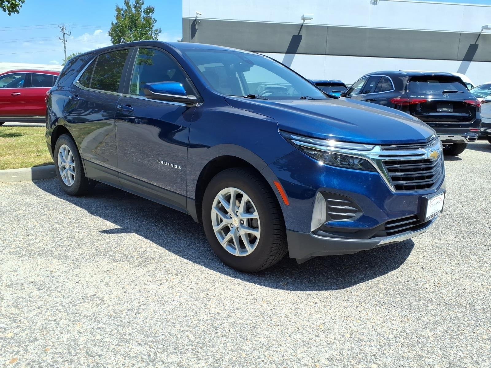 Used 2022 Blue Glow Metallic Chevrolet LT image 4