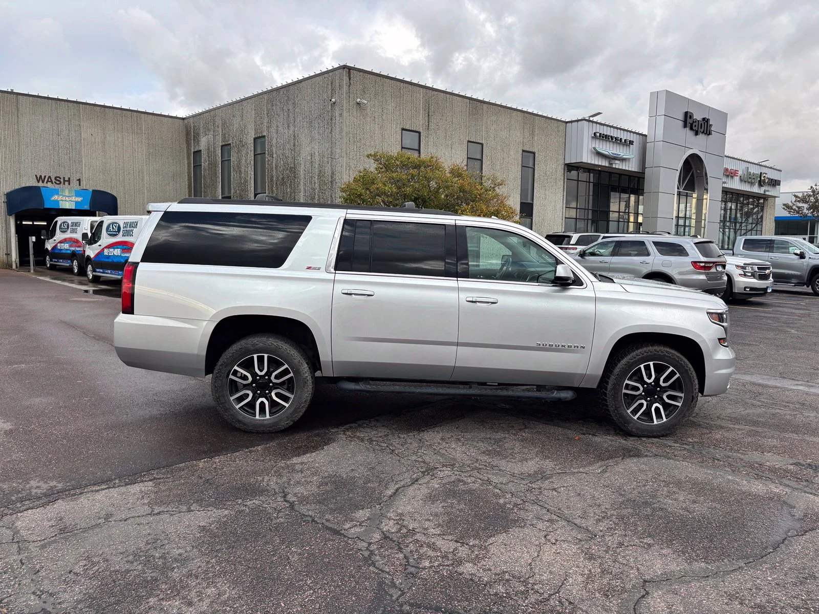 2017 Chevrolet Suburban LT