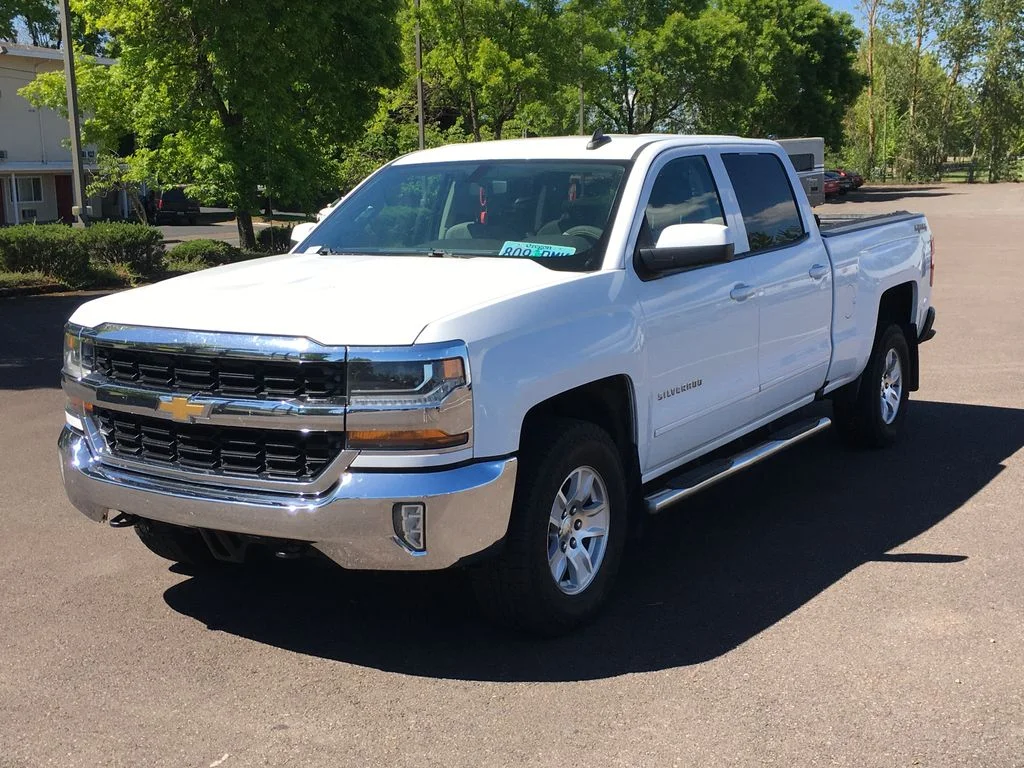 2017 Chevrolet Silverado 1500 LT 4X4 Crew Cab Short Box's photo