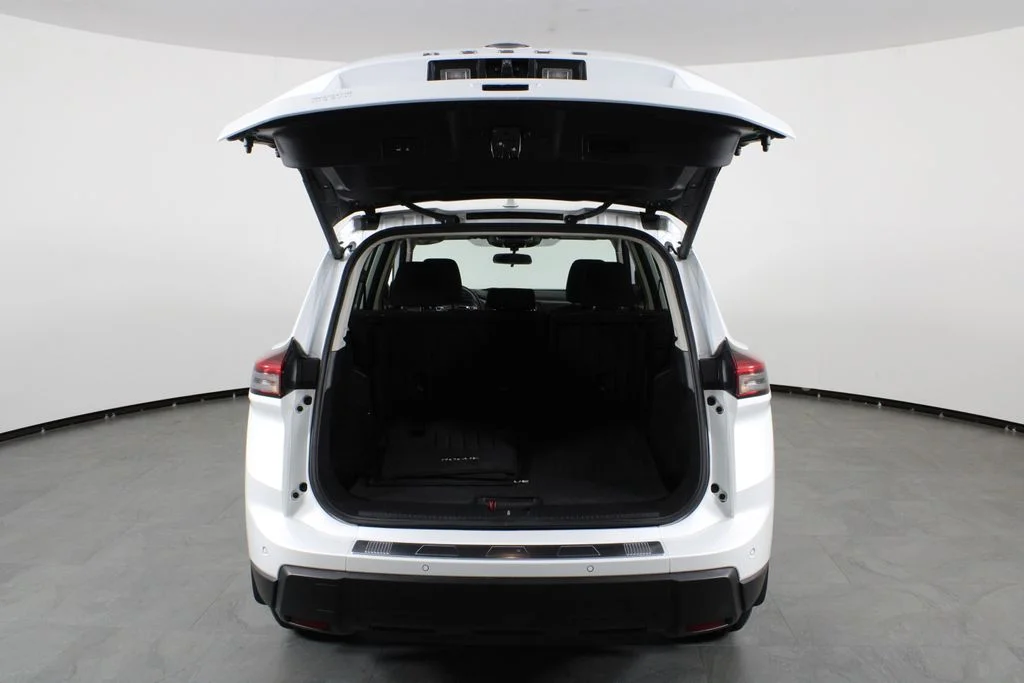2024 Nissan Rogue SV - Photo 17