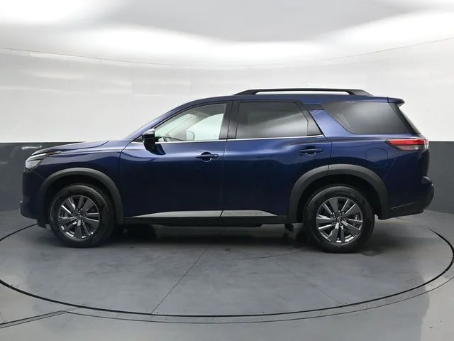 Used 2025 Blue Nissan SV image 3