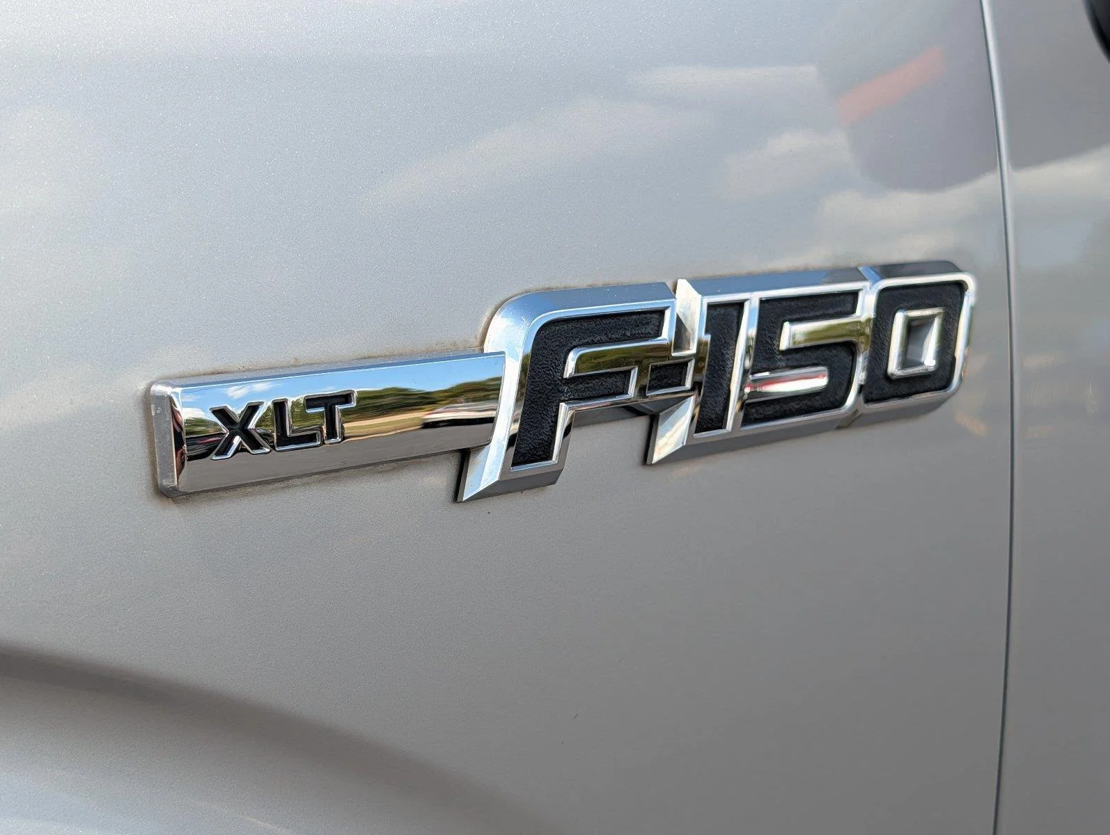 Used 2013 Ingot Silver Metallic Ford XLT image 36