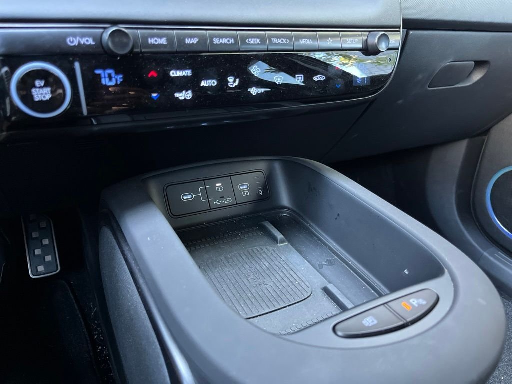 Used 2025 Gray Hyundai Base image 6