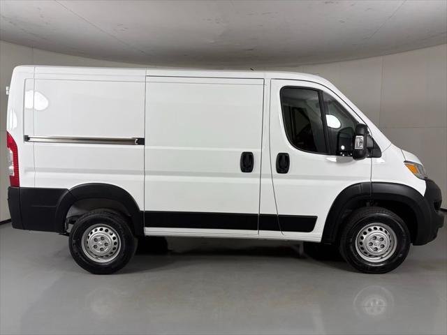 New 2026 Bright White Clear-Coat Exterior Paint RAM Tradesman image 9