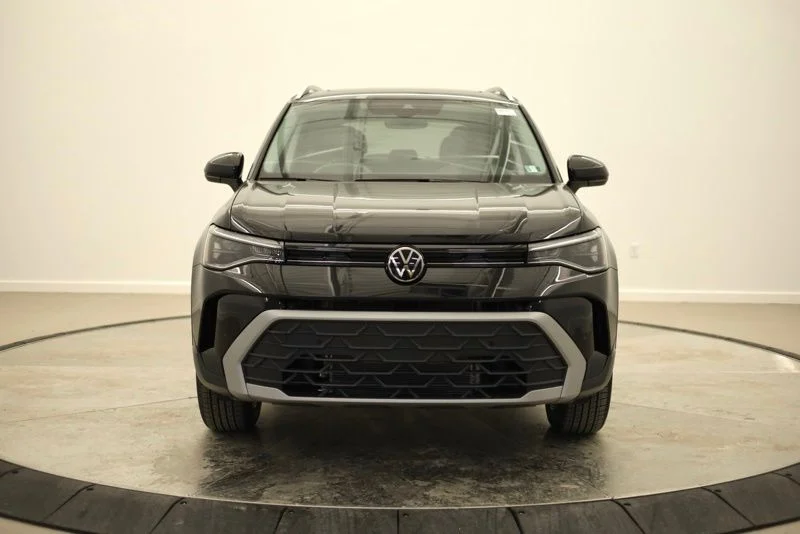 New 2026 Black Volkswagen 1.5T SE image 8