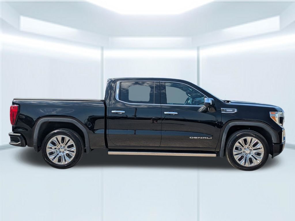 Used 2021 Black GMC Denali image 7