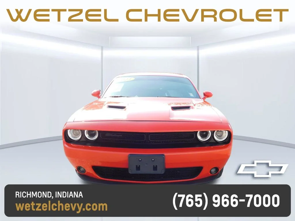 Used 2023 Orange Dodge SXT image 8