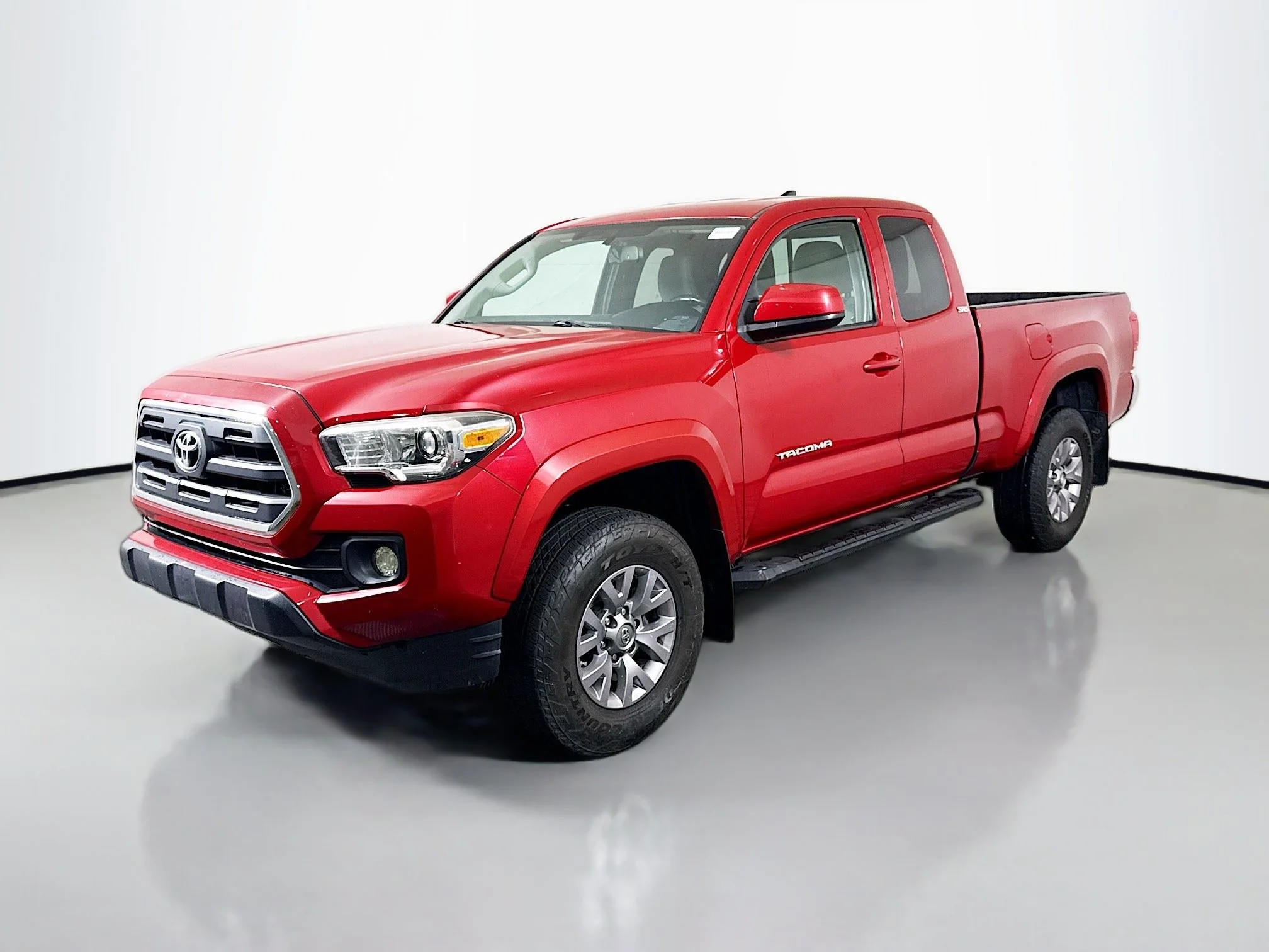 Used 2017 Barcelona Red Metallic Toyota SR5 image 3