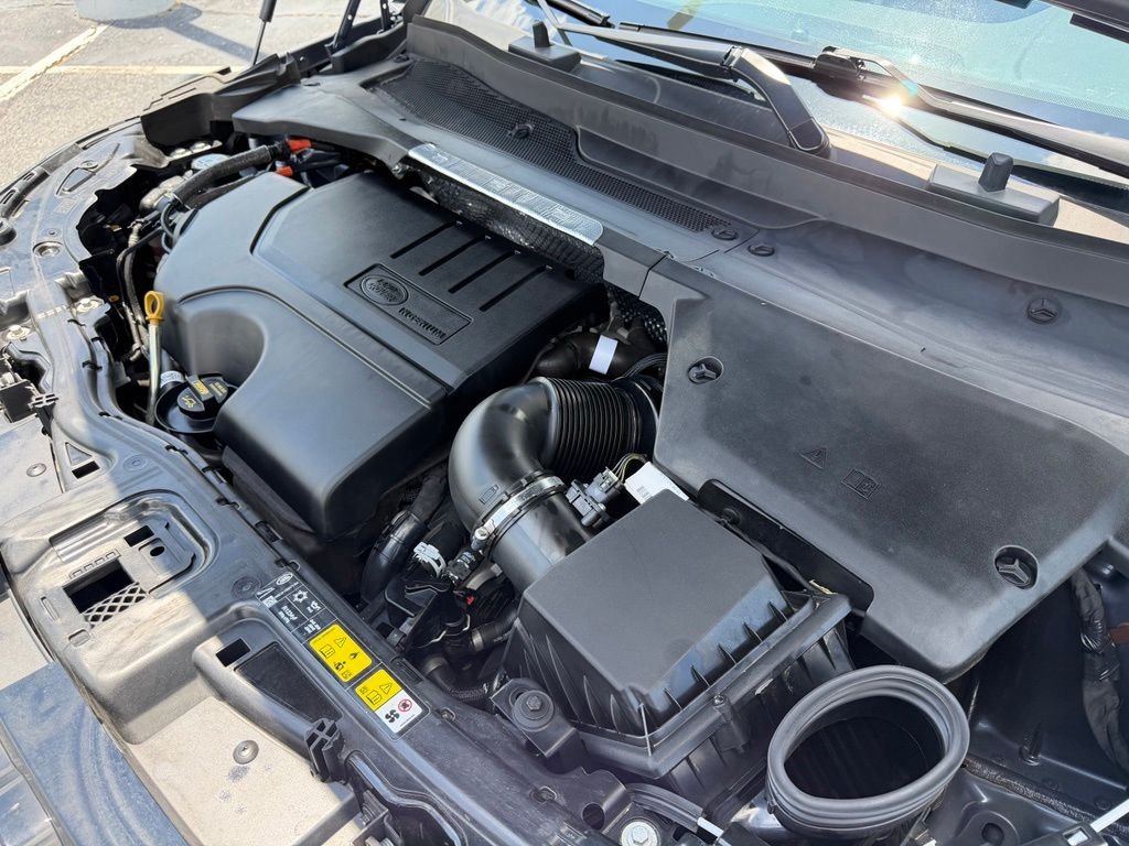 Used 2024 Gray Land Rover S image 38