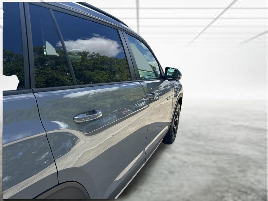 New 2026 Gray Volkswagen 2.0T Peak Edition image 37