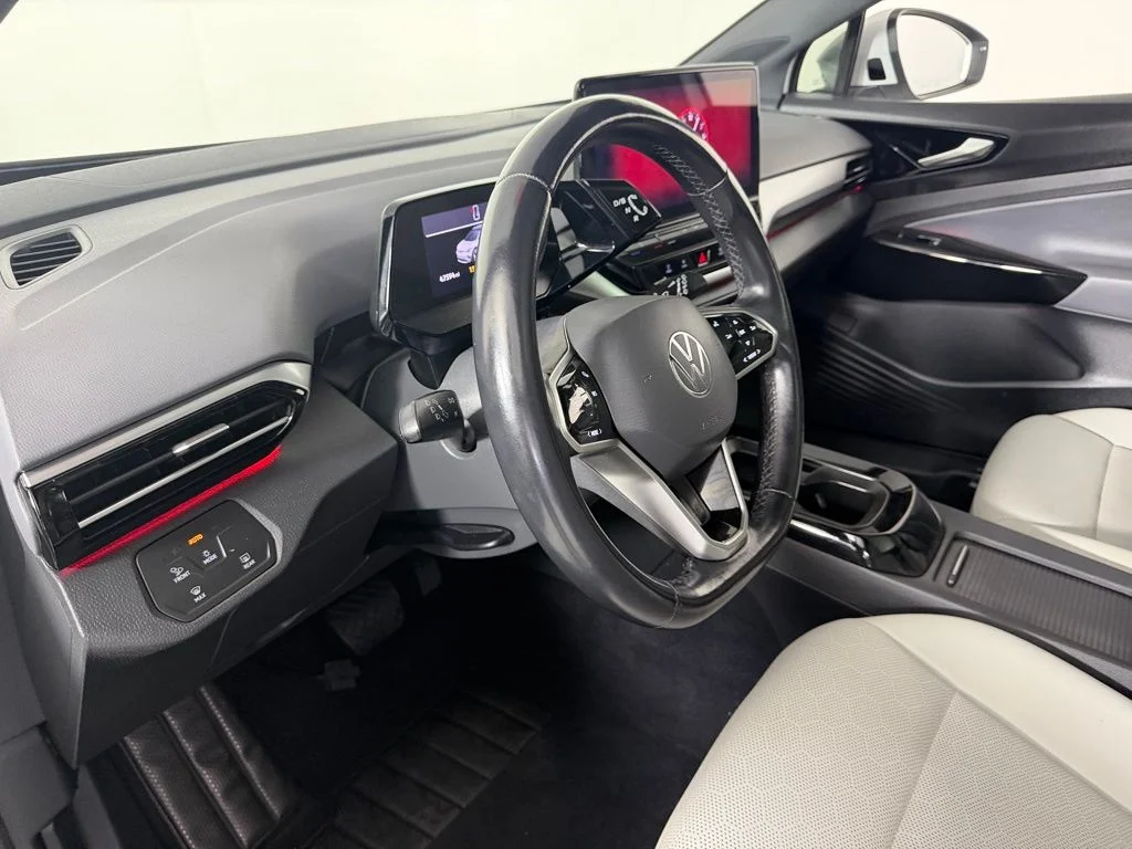Used 2021 White Volkswagen Pro S image 22