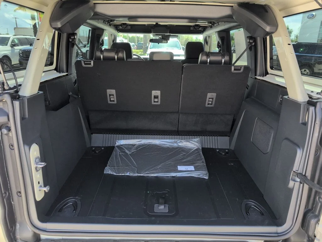 New 2026 Beige Ford Badlands image 25