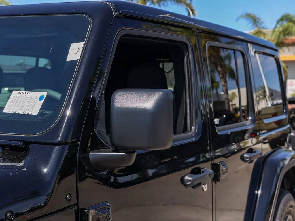 New 2026 Black Clear-Coat Exterior Paint Jeep  image 12