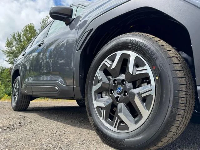 New 2026 MAGNETITE GRAY METALLIC Subaru Limited image 17
