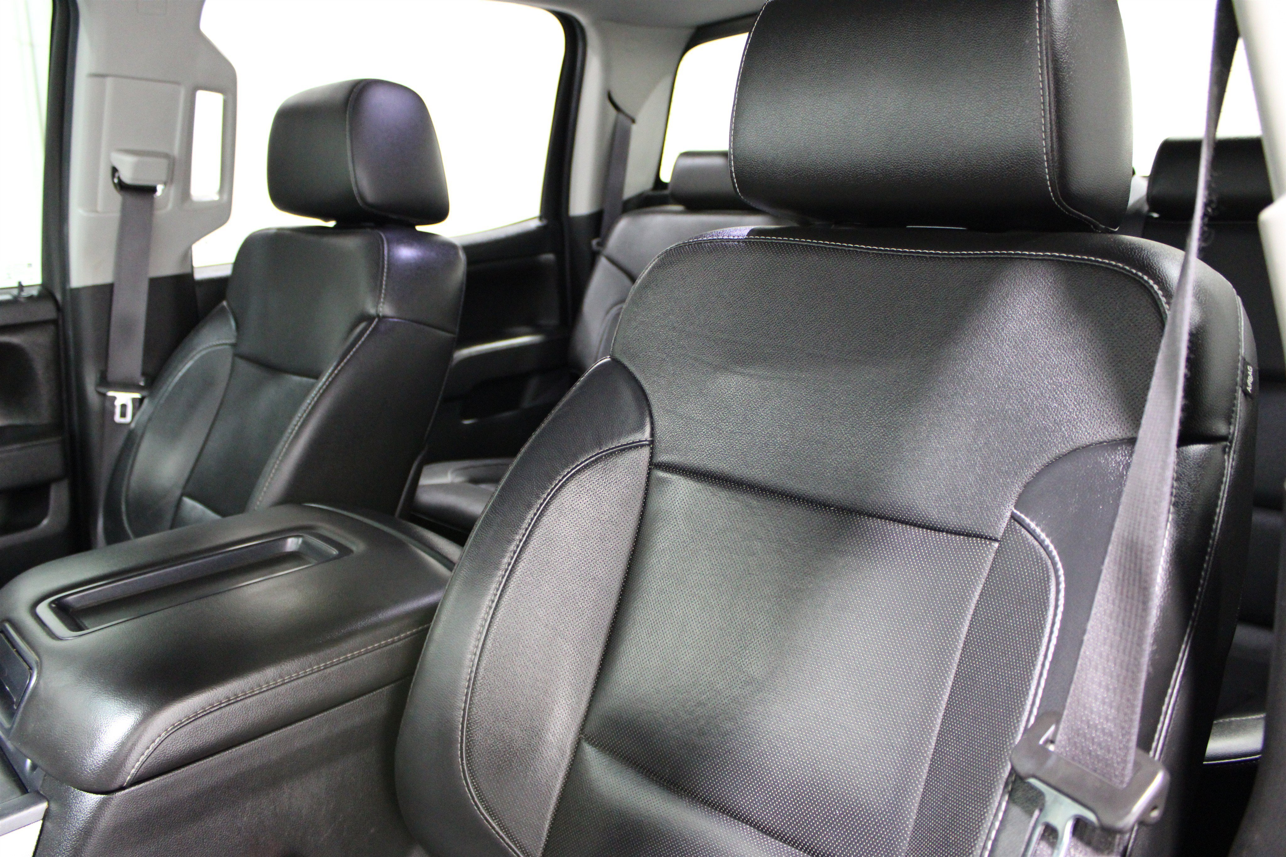 Used 2015 Black Chevrolet LTZ image 5