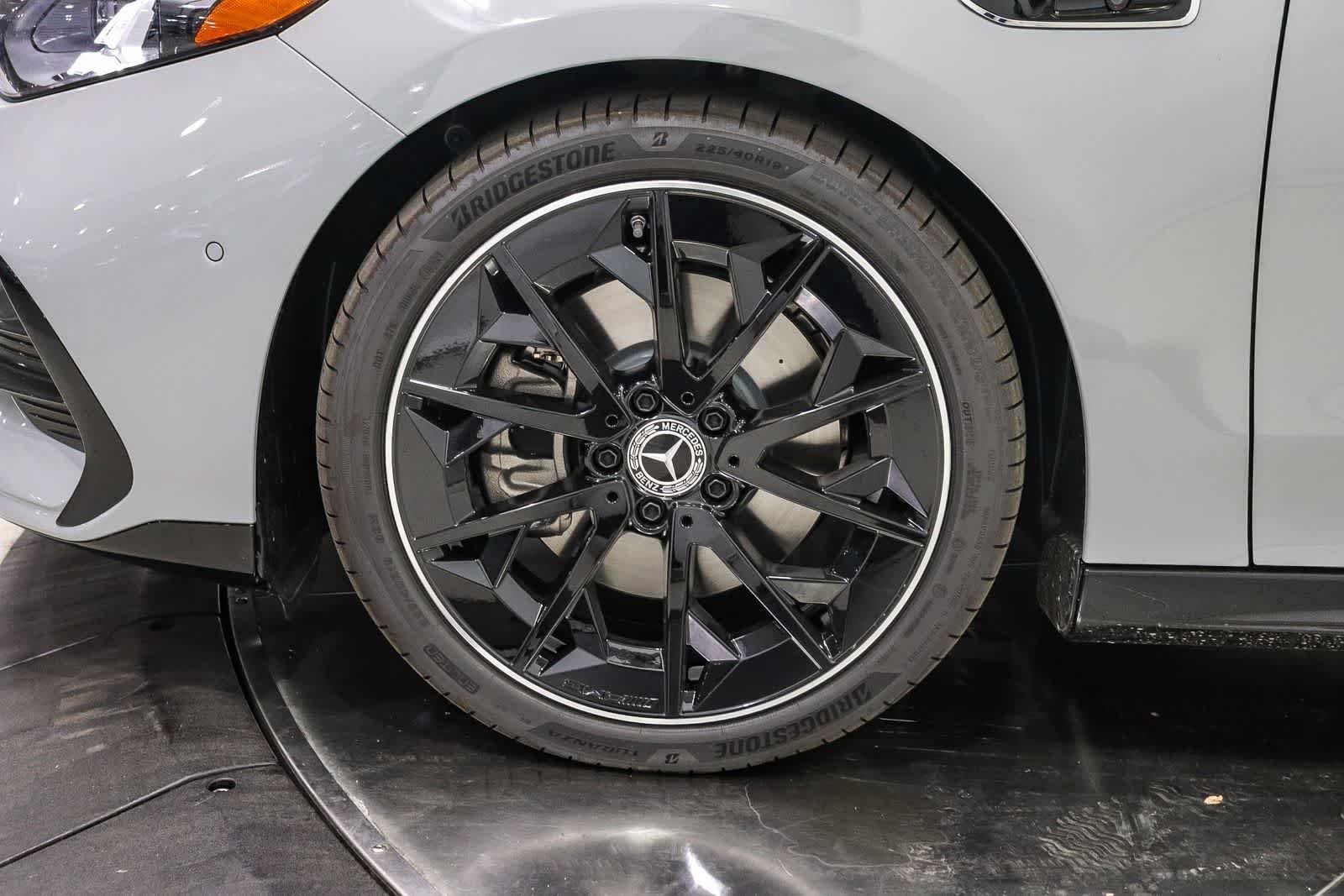 New 2027 MANUFAKTUR Alpine Grey Mercedes-Benz CLA 220 Hybrid image 9