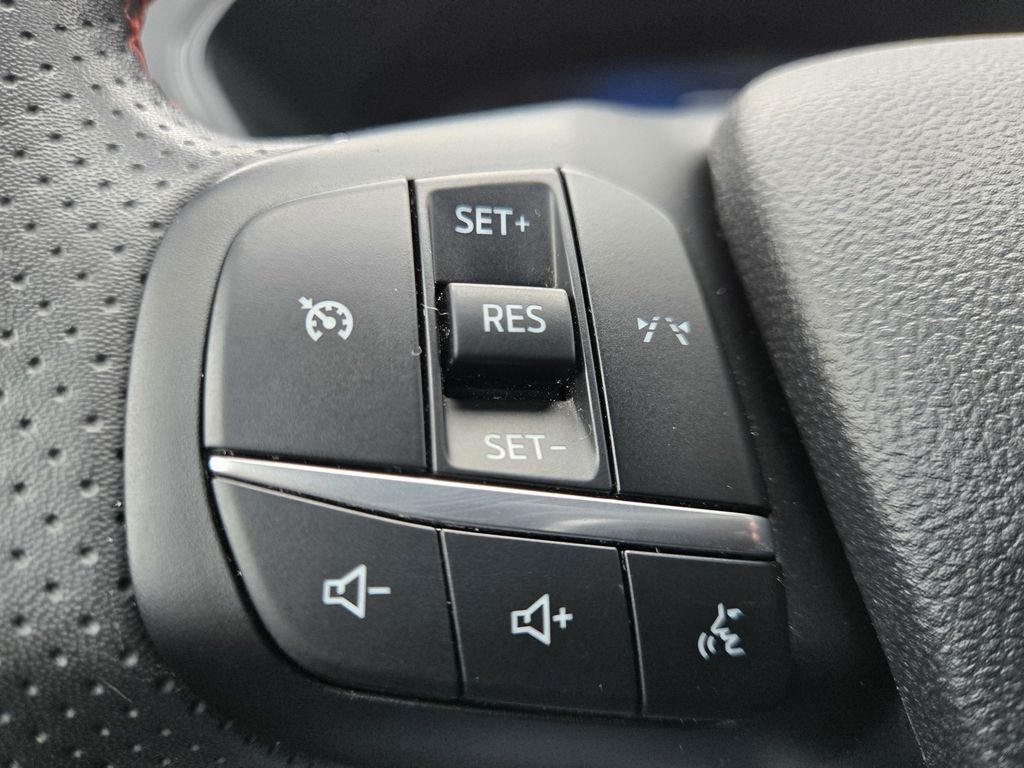 Used 2023 Agate Black Metallic Ford ST-Line image 19