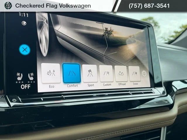New 2026 White Volkswagen 2.0T SE w/Technology image 40