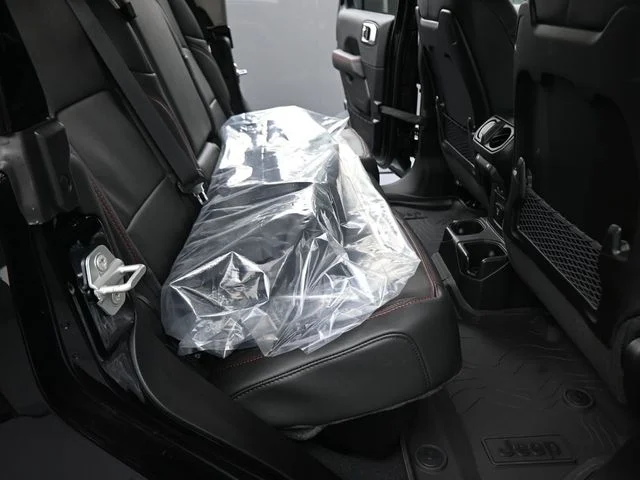 New 2026 Black Clear-Coat Exterior Paint Jeep Rubicon image 24