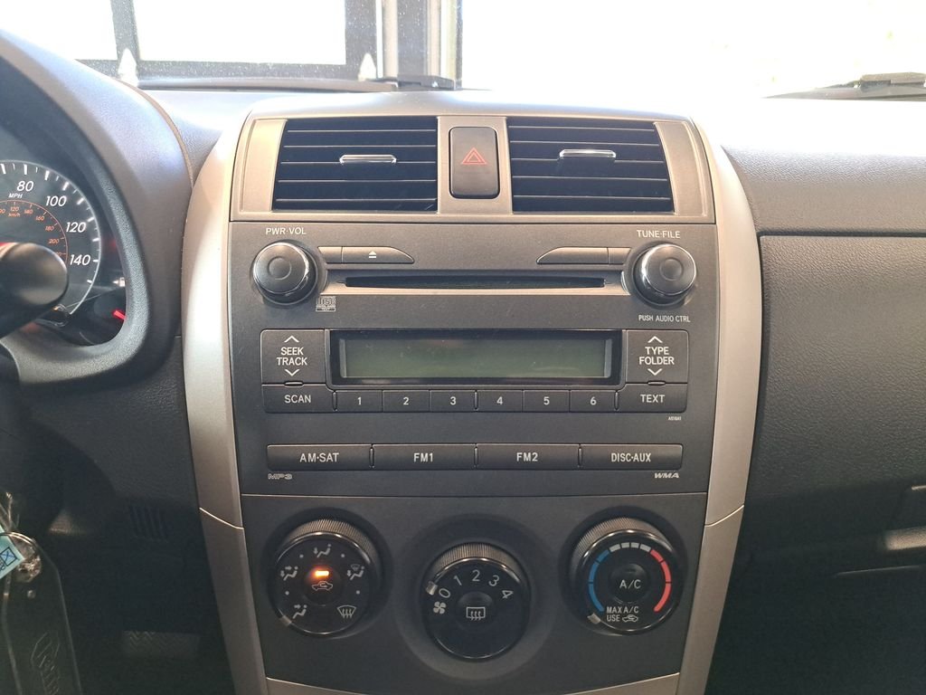 Used 2010 Silver Toyota S image 27