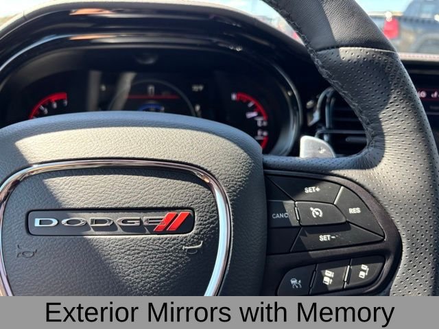 New 2026 Diamond Black Clear-Coat Exterior Paint Dodge GT Premium HEMI V8 image 30