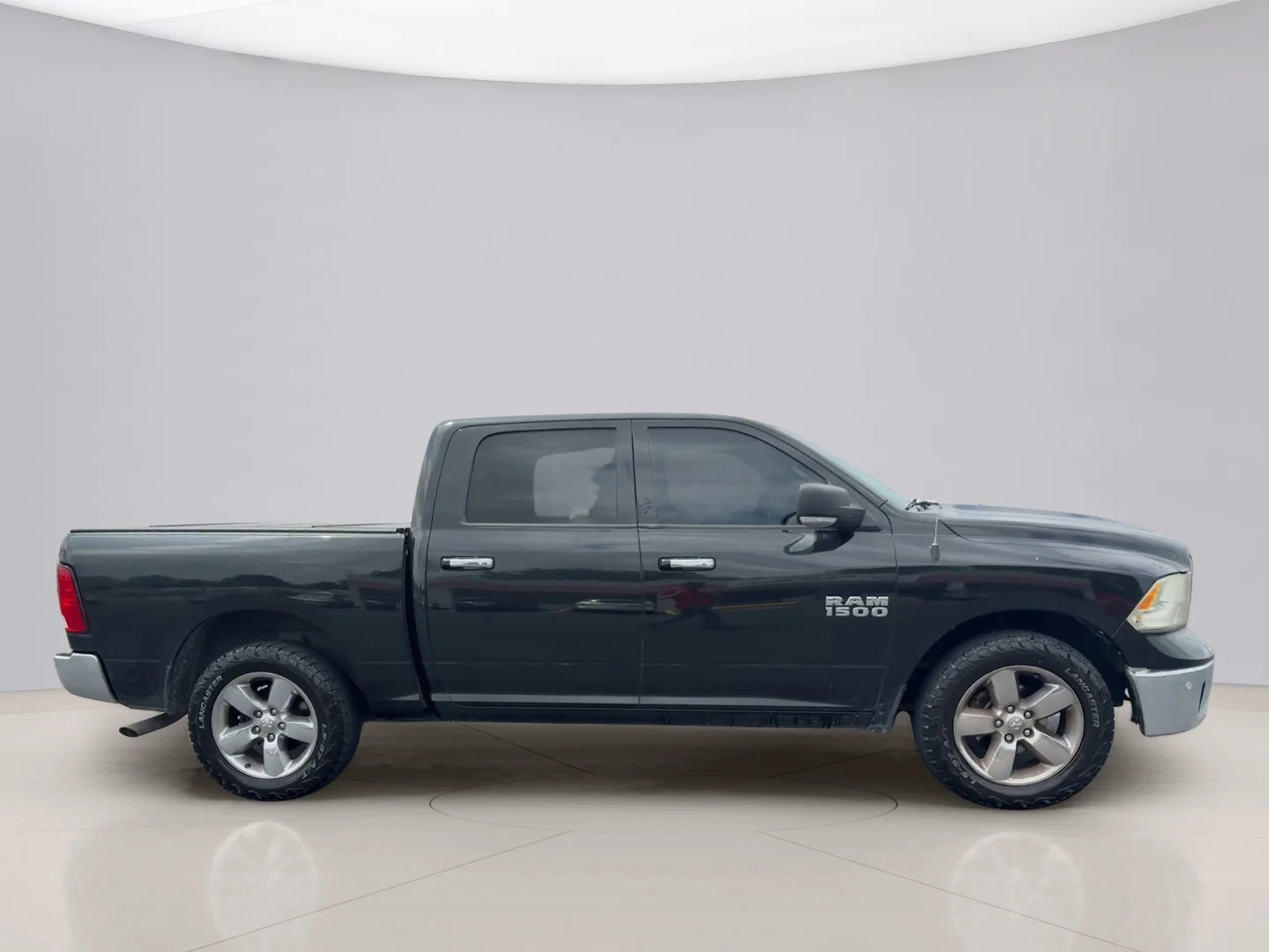 Used 2018 Black Ram LONE STAR image 6