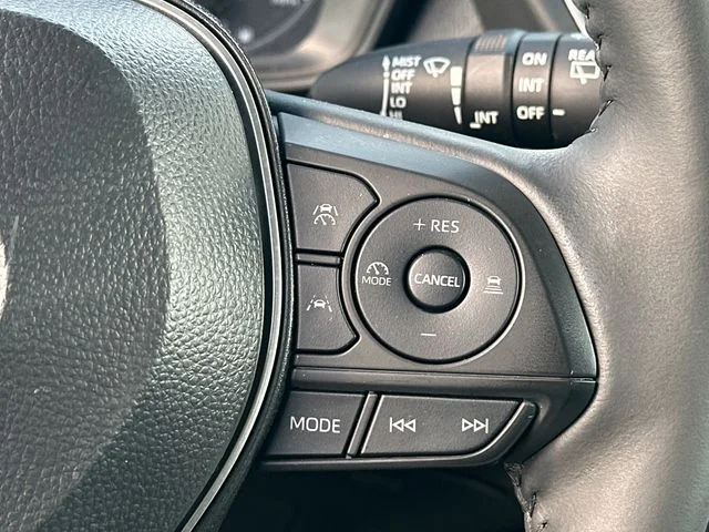 Used 2024  Toyota LE image 21