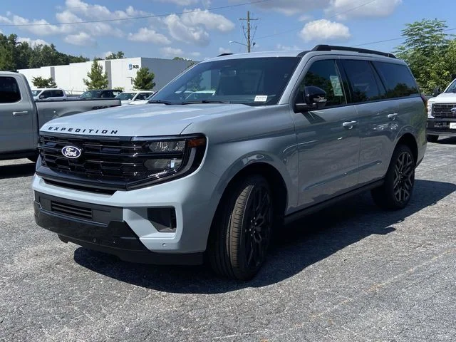 New 2027 Gray Ford Platinum image 5