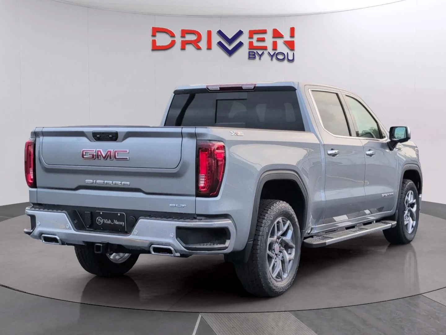 New 2026 Sterling Metallic GMC SLT image 5