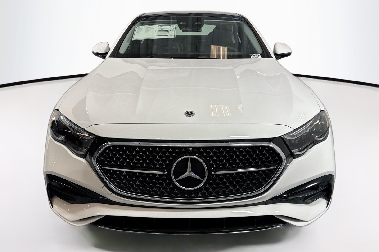New 2026 Polar White Mercedes-Benz E 350 image 2